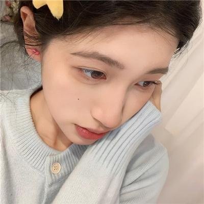 在池中海报